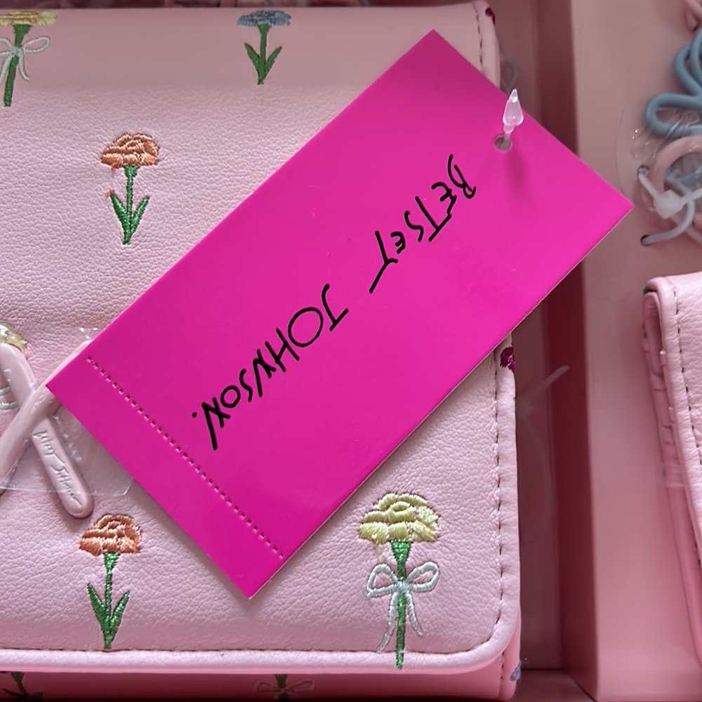 Betsey Johnson 3pc Gift Set - Picture 11 of 12